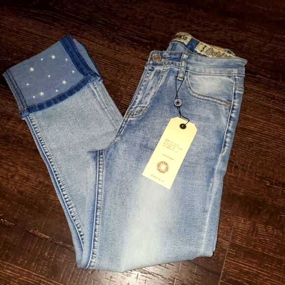 Denim Blvd Skinny Cuffed Pearl  Denim Jeans - Picture 8 of 16
